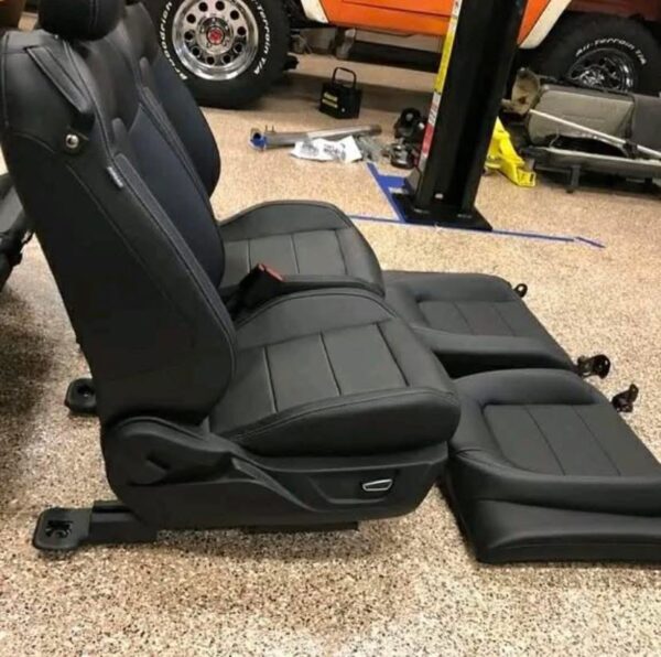 Mustang GT Front & Rear Seats, Seatbelts & Airbags - Image 4
