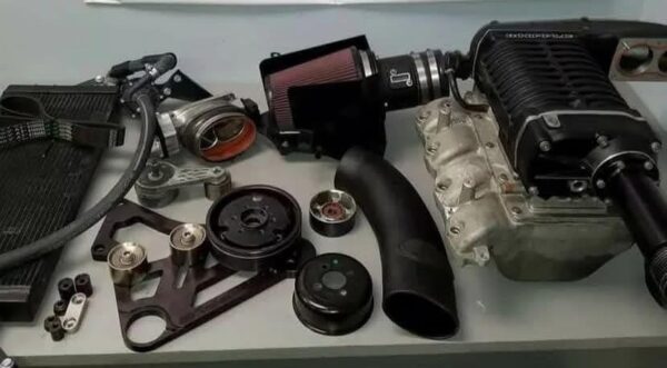 Ford Mustang 3V Whipple supercharger kit. - Image 5