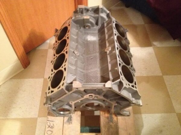 03-04 terminator Cobra FORD RACING 4.6L ALUMINATOR BLOCK NEW.