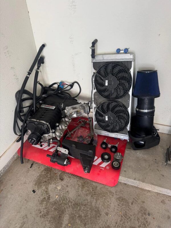 Roush 2.3L supercharger kit