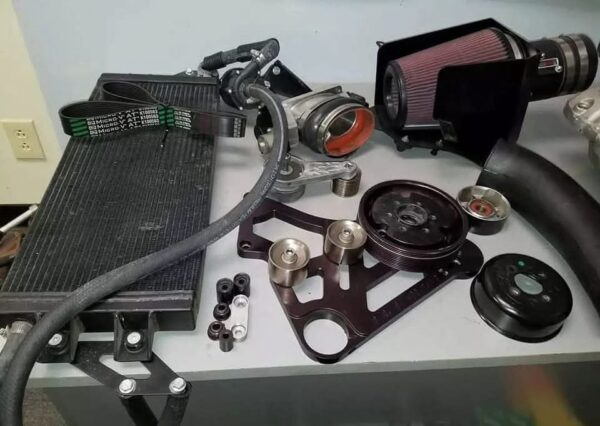 Ford Mustang 3V Whipple supercharger kit. - Image 4
