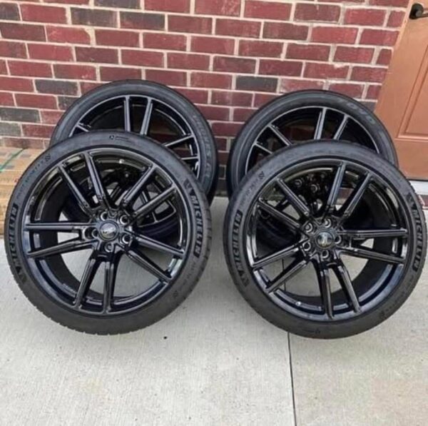 Shelly GT500 Wheels & Tires