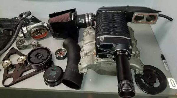 Ford Mustang 3V Whipple supercharger kit.